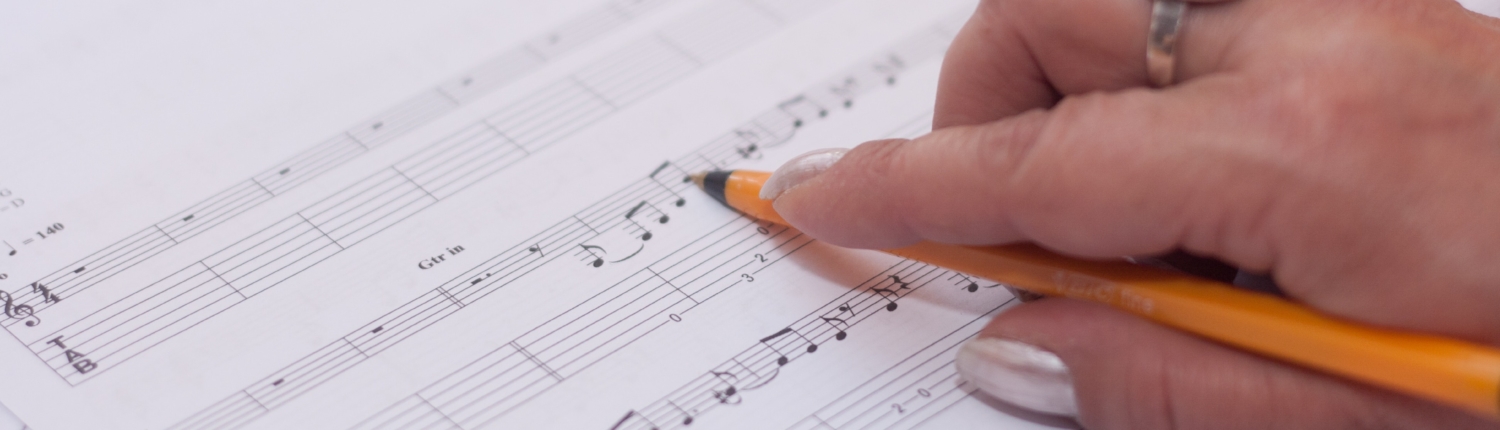 hand-music-musician-compose-3090